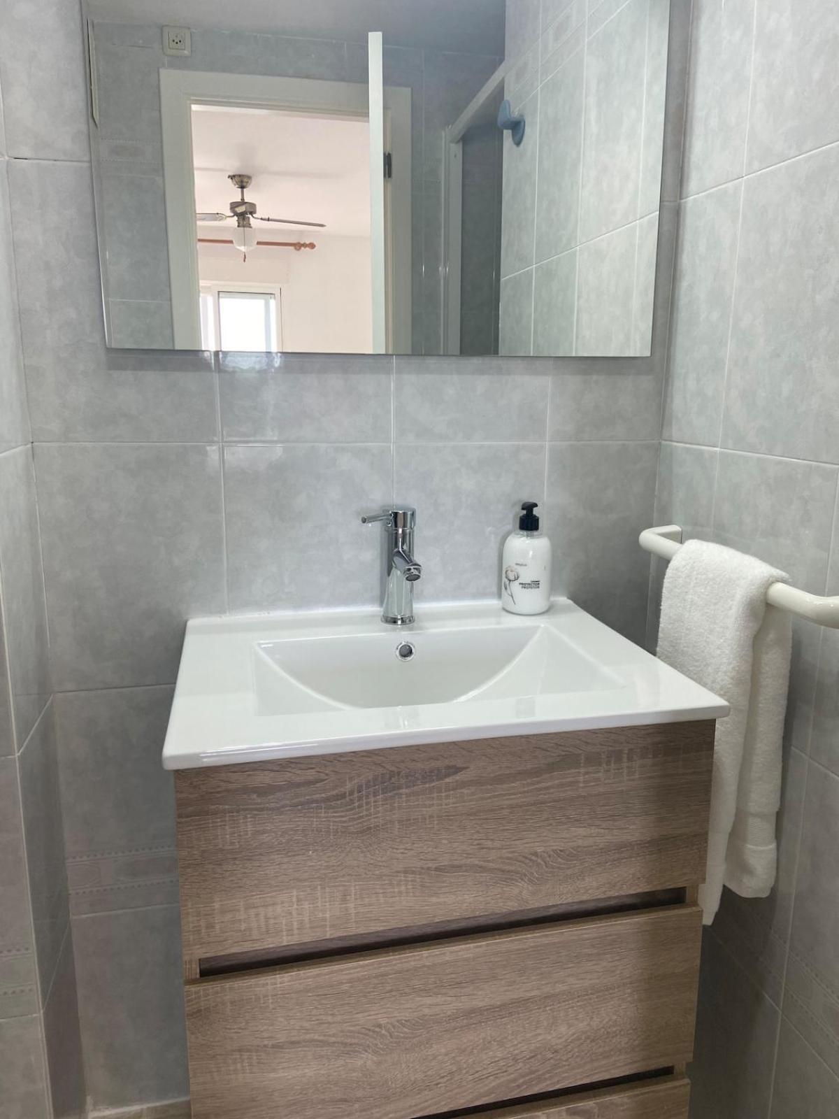Apartamento En Voramar A 2 Minutos De La Playa Benicassim Exterior photo